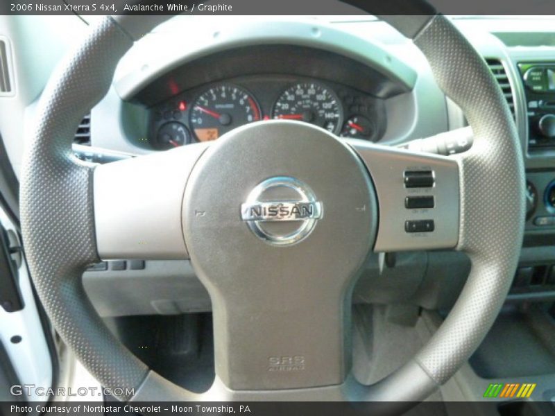 Avalanche White / Graphite 2006 Nissan Xterra S 4x4