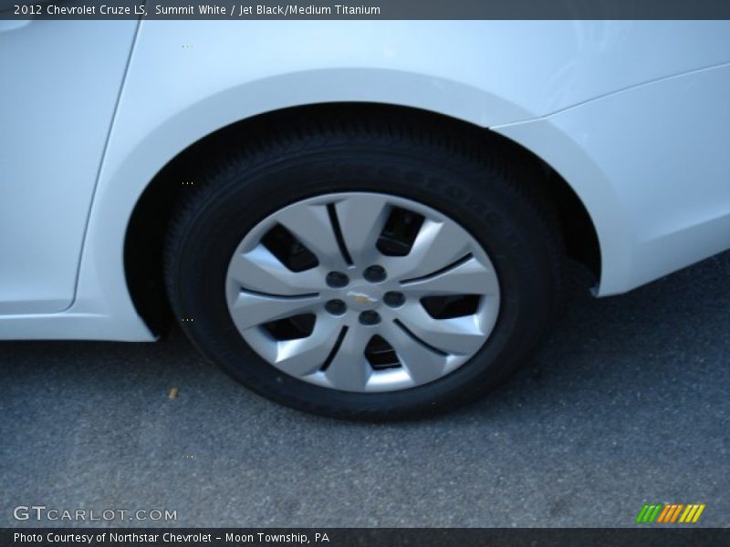 Summit White / Jet Black/Medium Titanium 2012 Chevrolet Cruze LS