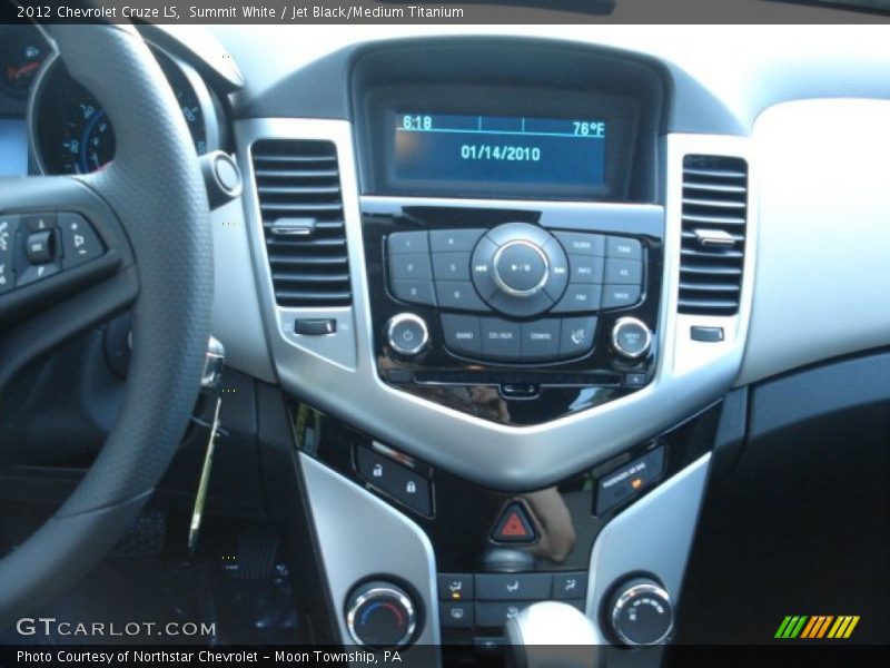 Summit White / Jet Black/Medium Titanium 2012 Chevrolet Cruze LS
