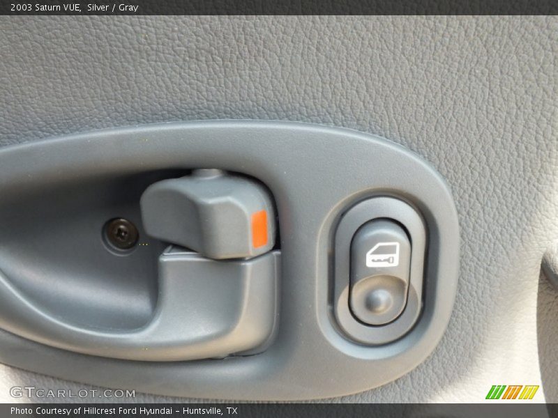 Silver / Gray 2003 Saturn VUE