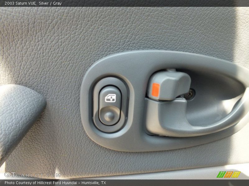 Silver / Gray 2003 Saturn VUE