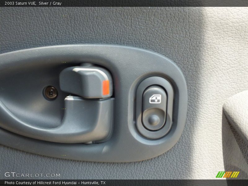 Silver / Gray 2003 Saturn VUE