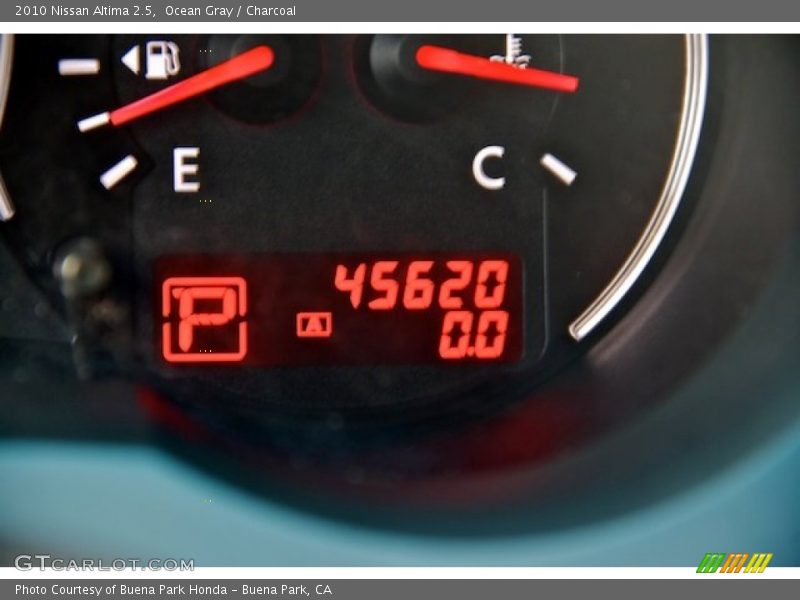 Ocean Gray / Charcoal 2010 Nissan Altima 2.5