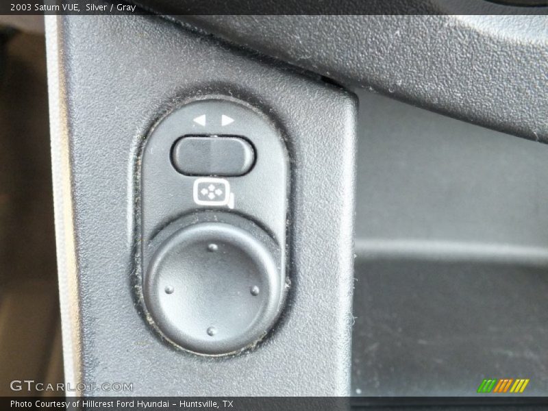 Silver / Gray 2003 Saturn VUE