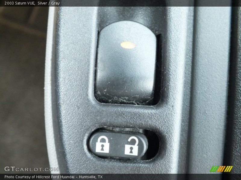Silver / Gray 2003 Saturn VUE