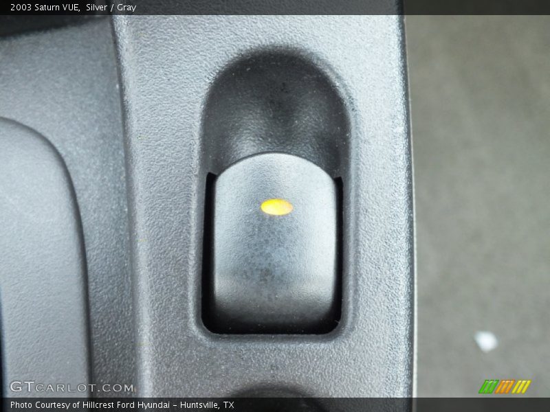 Silver / Gray 2003 Saturn VUE