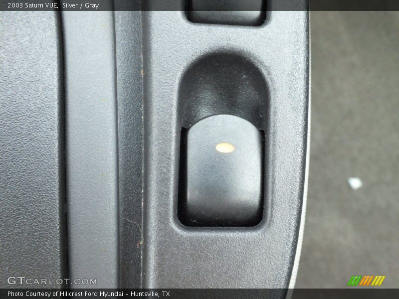 Silver / Gray 2003 Saturn VUE