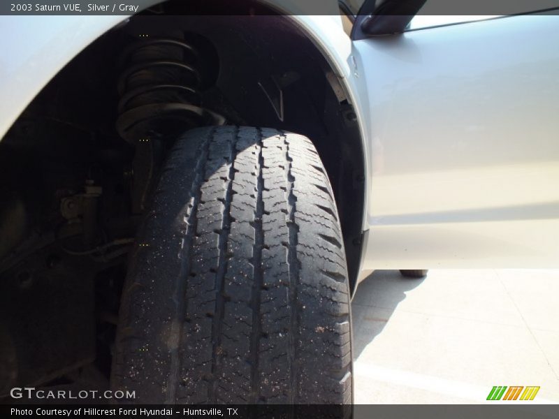 Silver / Gray 2003 Saturn VUE