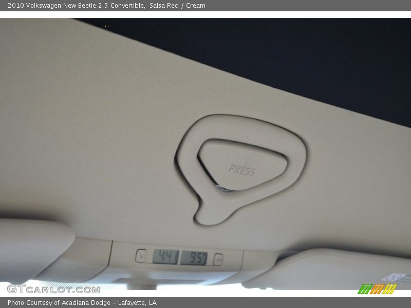 Salsa Red / Cream 2010 Volkswagen New Beetle 2.5 Convertible