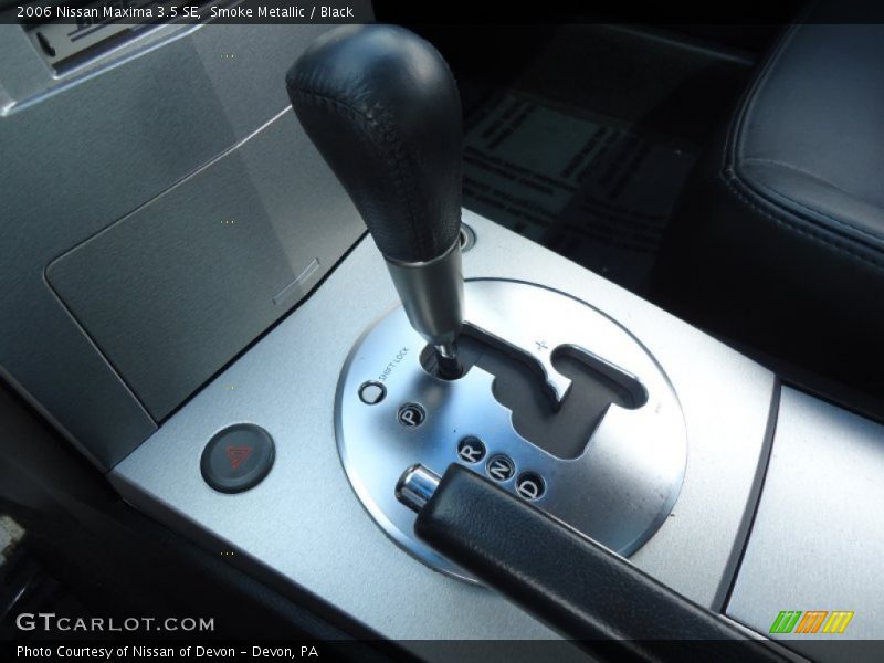 Smoke Metallic / Black 2006 Nissan Maxima 3.5 SE