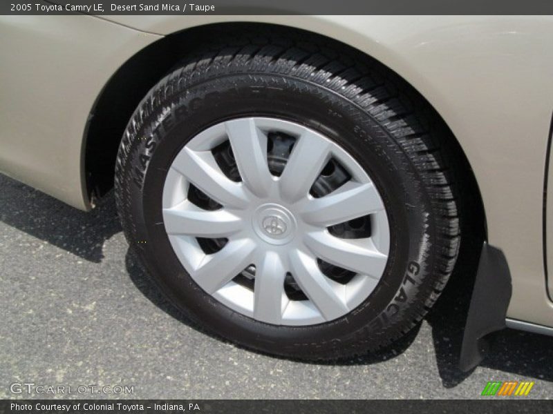 Desert Sand Mica / Taupe 2005 Toyota Camry LE
