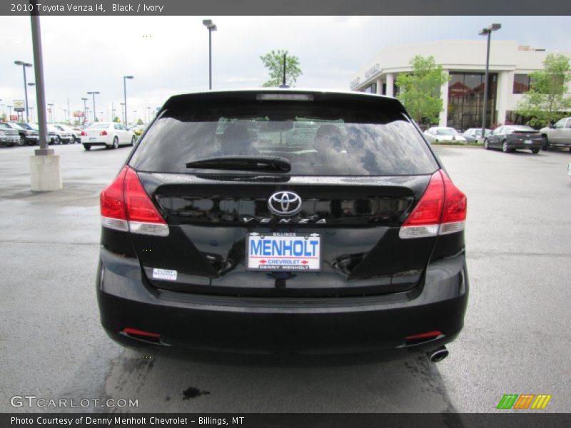 Black / Ivory 2010 Toyota Venza I4