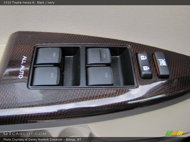 Black / Ivory 2010 Toyota Venza I4