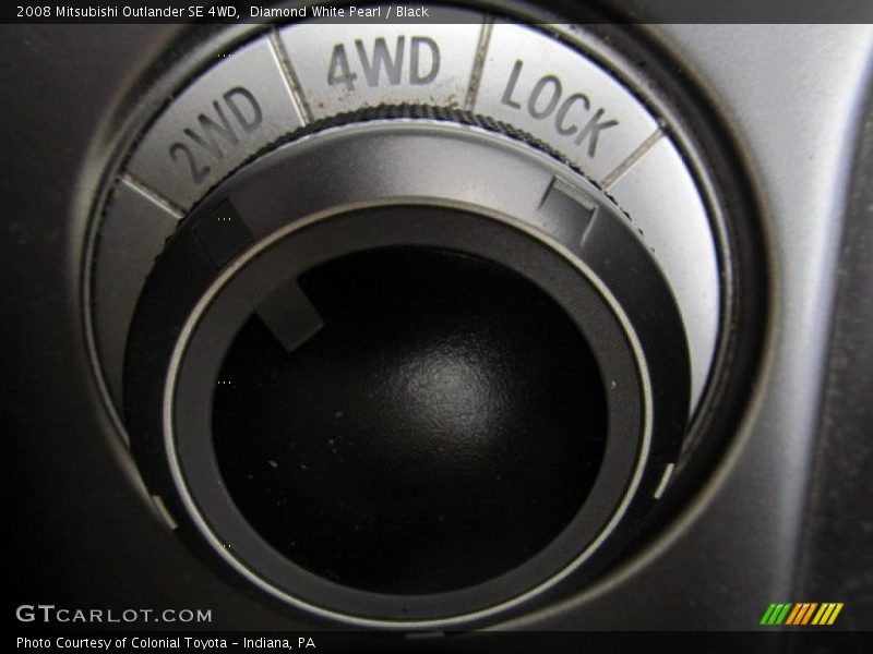 Diamond White Pearl / Black 2008 Mitsubishi Outlander SE 4WD
