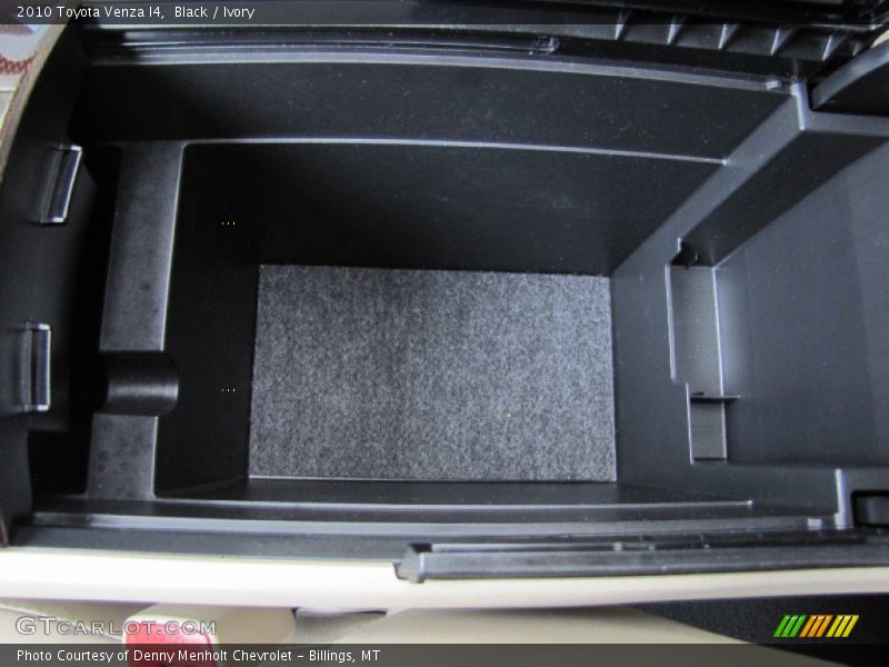 Black / Ivory 2010 Toyota Venza I4