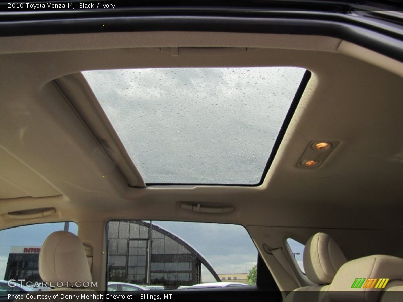 Black / Ivory 2010 Toyota Venza I4