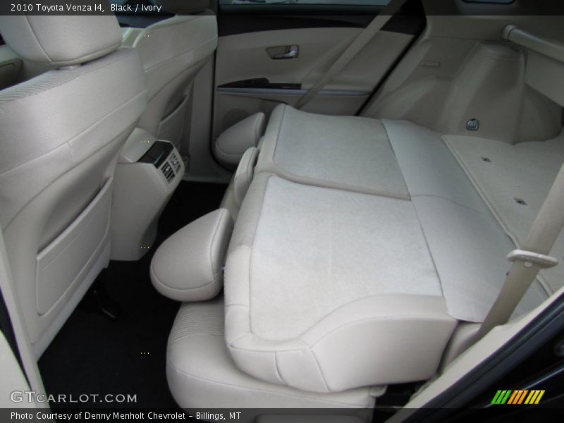 Black / Ivory 2010 Toyota Venza I4