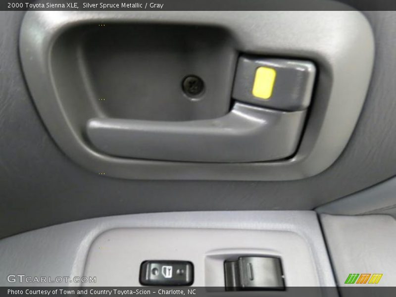 Silver Spruce Metallic / Gray 2000 Toyota Sienna XLE