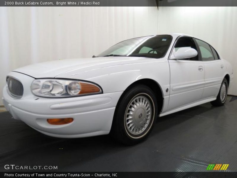Bright White / Medici Red 2000 Buick LeSabre Custom