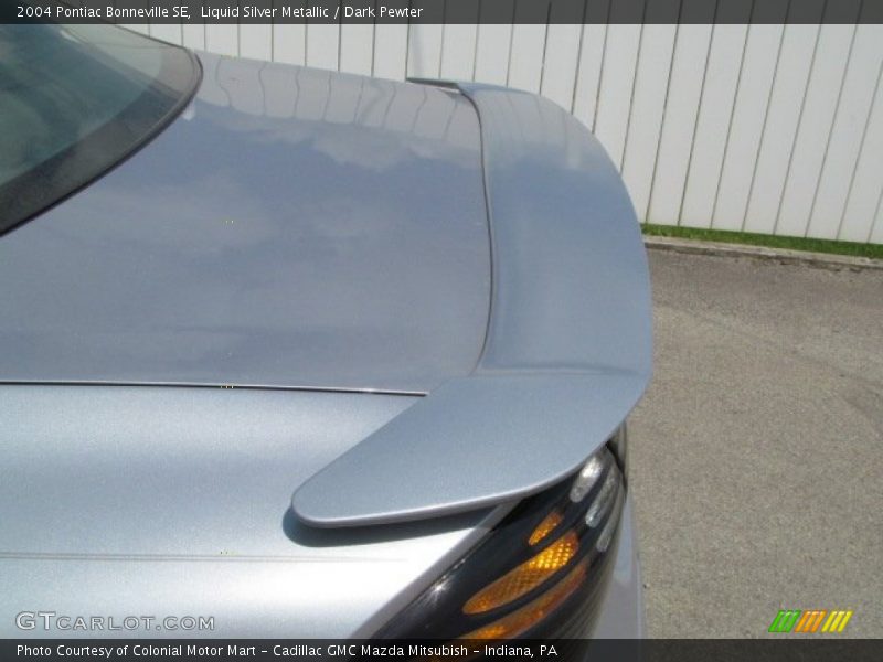 Liquid Silver Metallic / Dark Pewter 2004 Pontiac Bonneville SE
