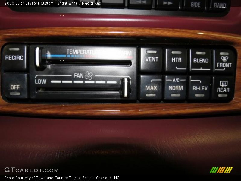 Bright White / Medici Red 2000 Buick LeSabre Custom