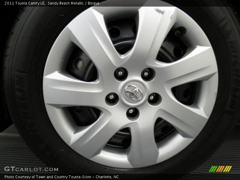 Sandy Beach Metallic / Bisque 2011 Toyota Camry LE
