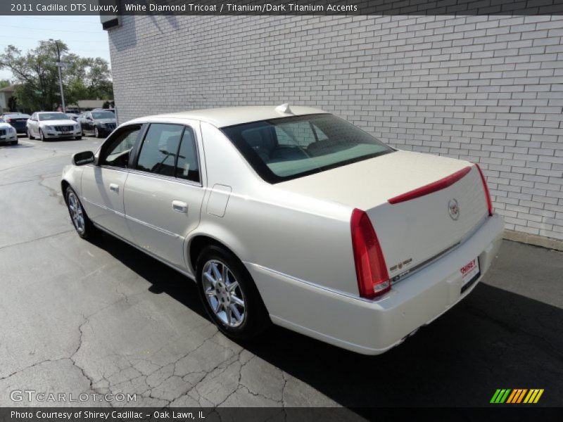 White Diamond Tricoat / Titanium/Dark Titanium Accents 2011 Cadillac DTS Luxury
