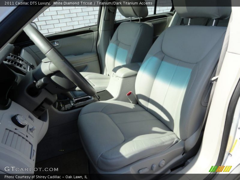 White Diamond Tricoat / Titanium/Dark Titanium Accents 2011 Cadillac DTS Luxury