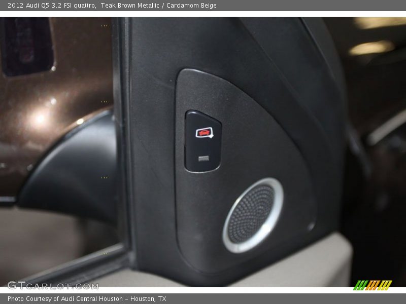 Teak Brown Metallic / Cardamom Beige 2012 Audi Q5 3.2 FSI quattro