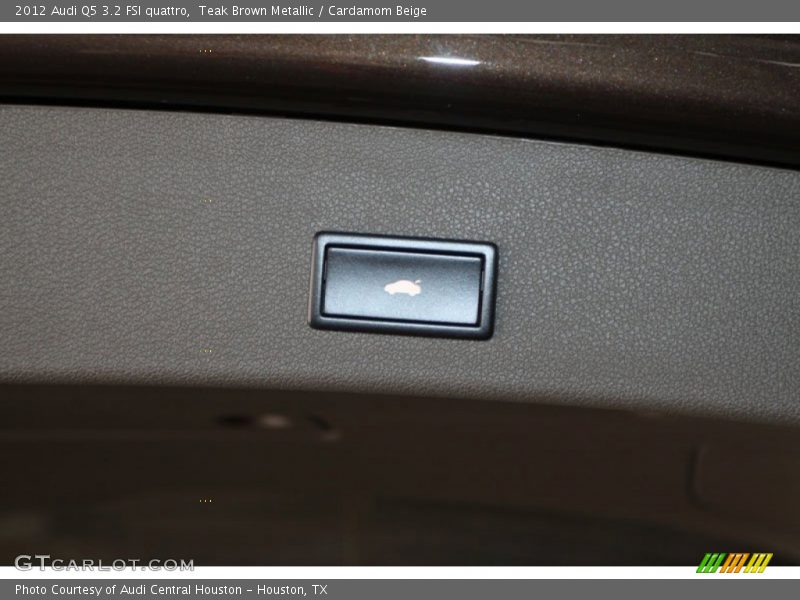 Teak Brown Metallic / Cardamom Beige 2012 Audi Q5 3.2 FSI quattro