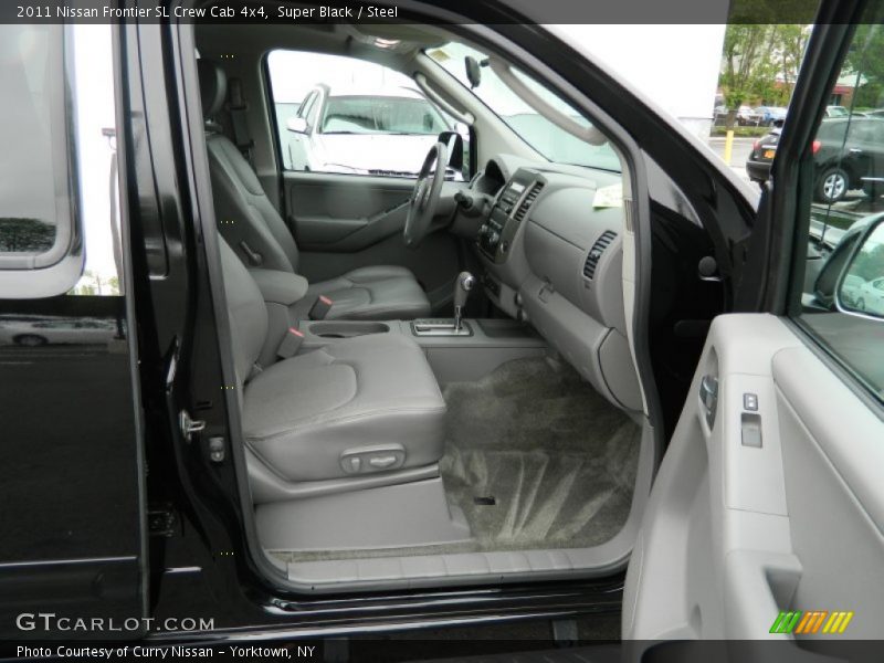  2011 Frontier SL Crew Cab 4x4 Steel Interior