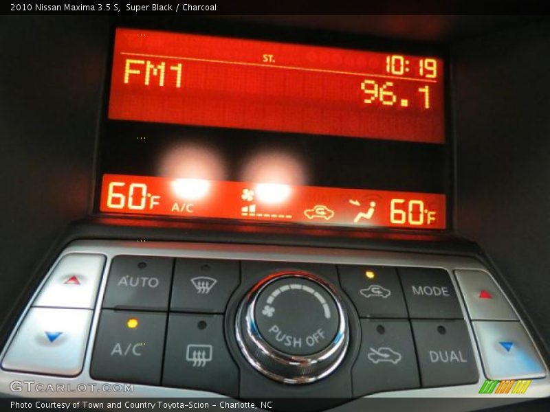 Super Black / Charcoal 2010 Nissan Maxima 3.5 S