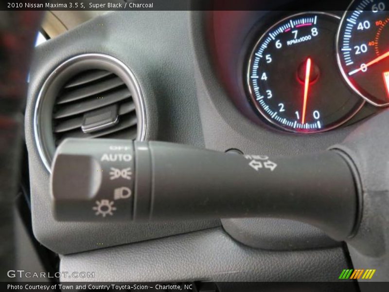 Super Black / Charcoal 2010 Nissan Maxima 3.5 S