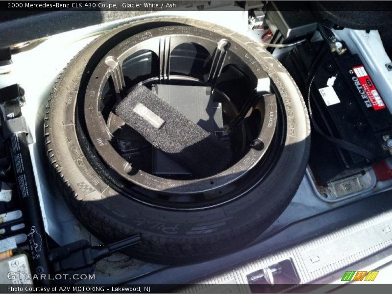Glacier White / Ash 2000 Mercedes-Benz CLK 430 Coupe