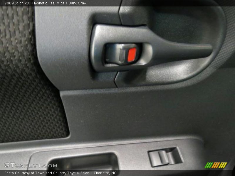 Hypnotic Teal Mica / Dark Gray 2009 Scion xB