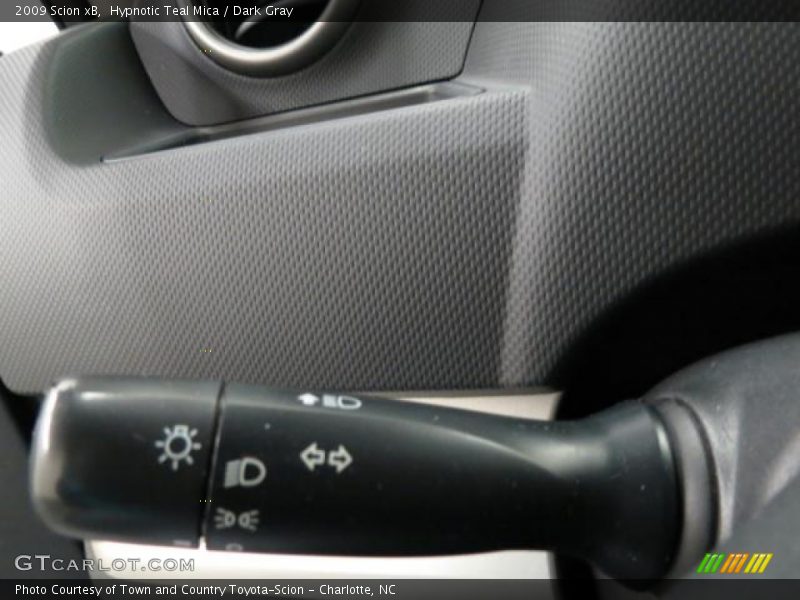 Hypnotic Teal Mica / Dark Gray 2009 Scion xB