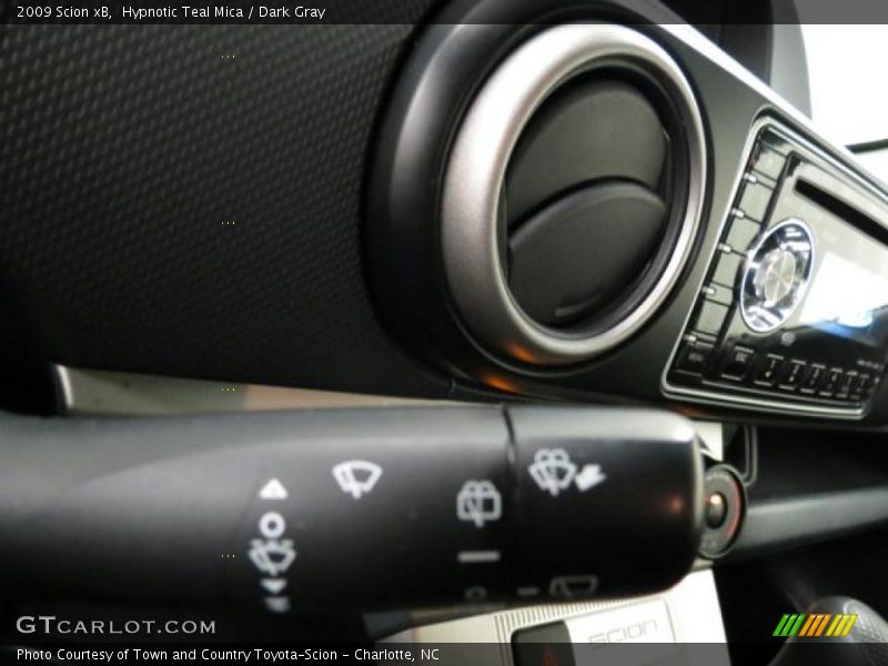 Hypnotic Teal Mica / Dark Gray 2009 Scion xB