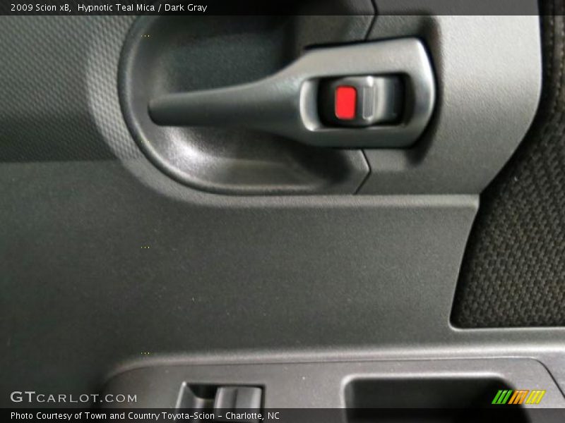 Hypnotic Teal Mica / Dark Gray 2009 Scion xB