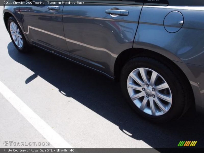 Tungsten Metallic / Black 2011 Chrysler 200 Touring