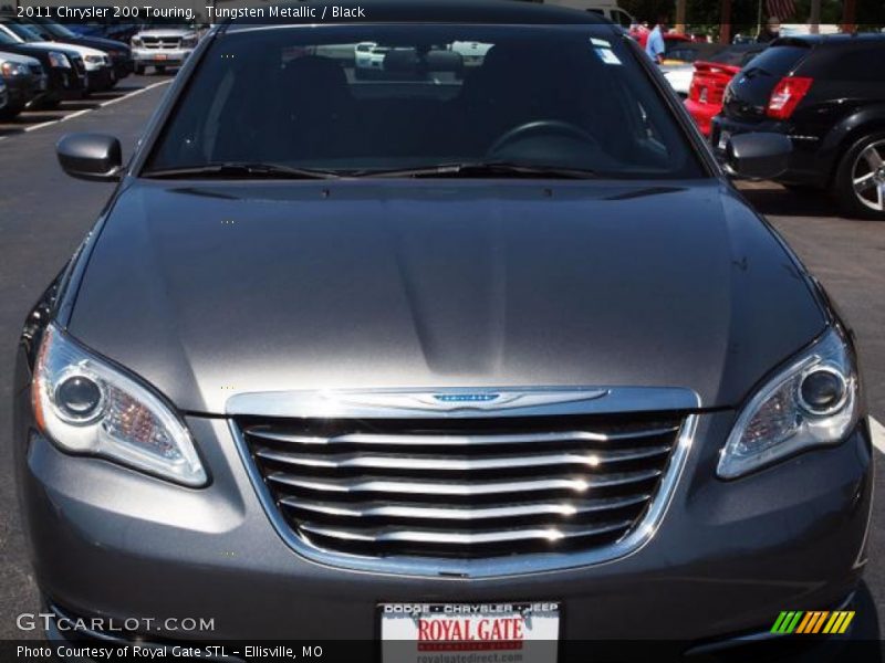 Tungsten Metallic / Black 2011 Chrysler 200 Touring