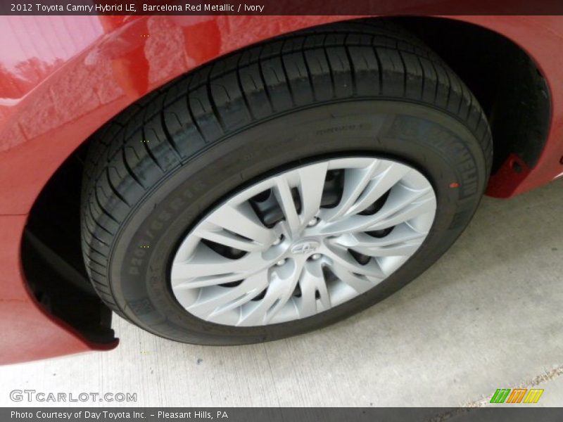 Barcelona Red Metallic / Ivory 2012 Toyota Camry Hybrid LE
