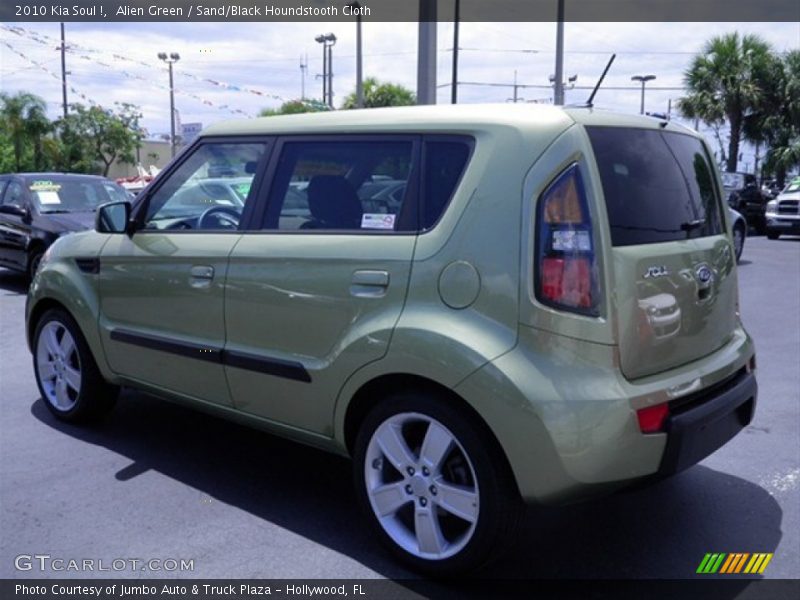 Alien Green / Sand/Black Houndstooth Cloth 2010 Kia Soul !