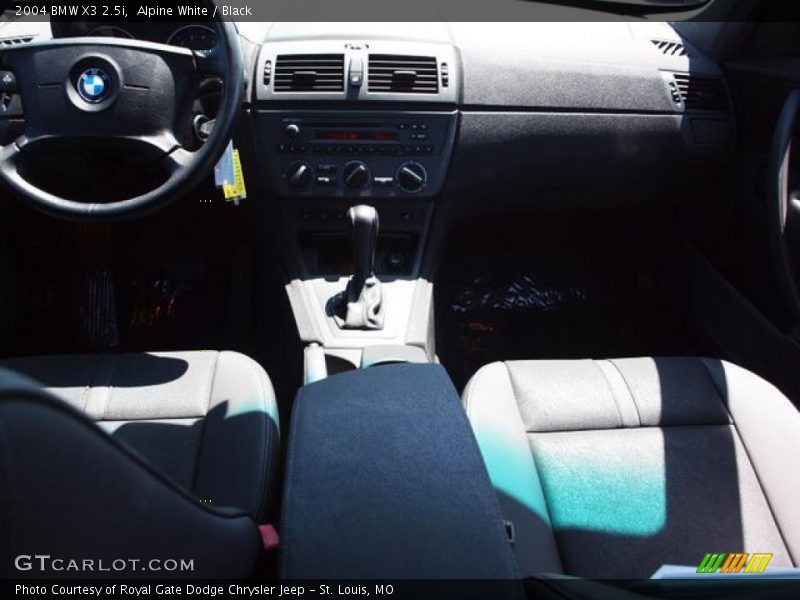 Alpine White / Black 2004 BMW X3 2.5i