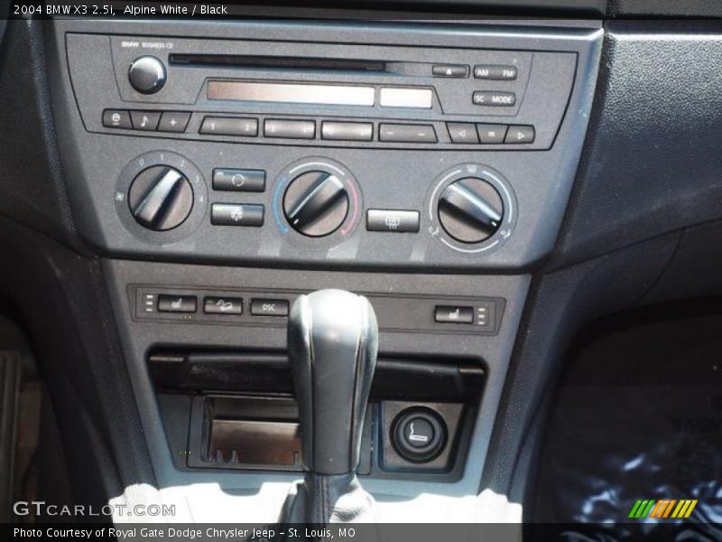 Alpine White / Black 2004 BMW X3 2.5i