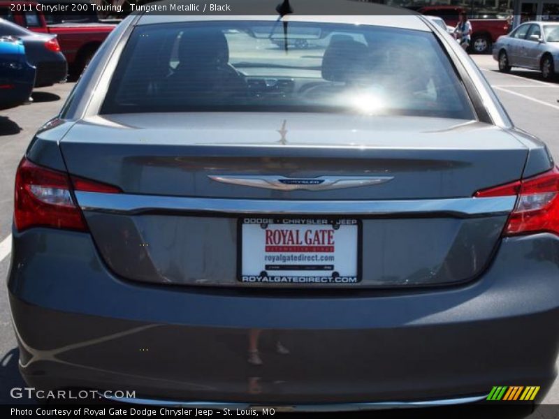 Tungsten Metallic / Black 2011 Chrysler 200 Touring