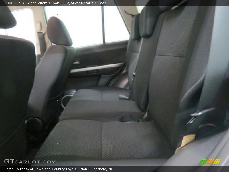 Silky Silver Metallic / Black 2006 Suzuki Grand Vitara XSport