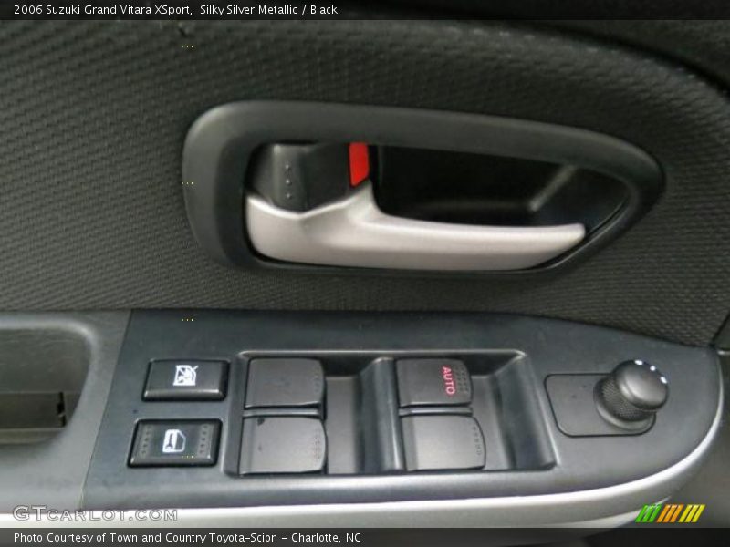 Silky Silver Metallic / Black 2006 Suzuki Grand Vitara XSport