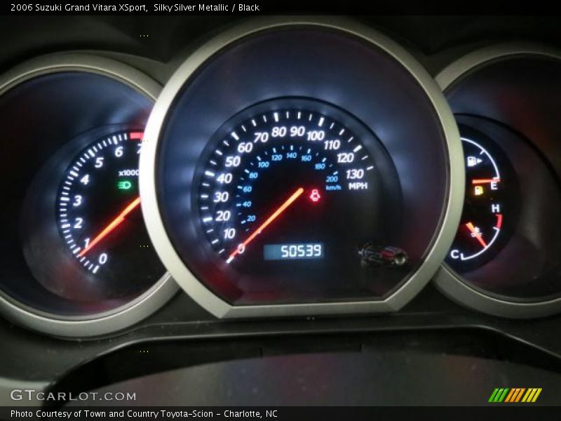 Silky Silver Metallic / Black 2006 Suzuki Grand Vitara XSport