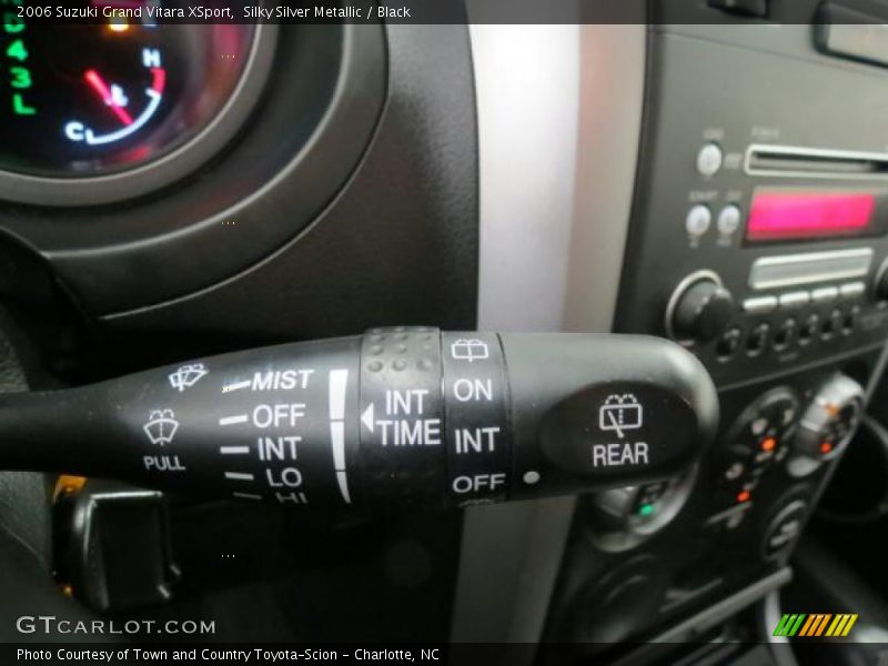 Silky Silver Metallic / Black 2006 Suzuki Grand Vitara XSport