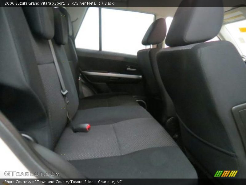 Silky Silver Metallic / Black 2006 Suzuki Grand Vitara XSport